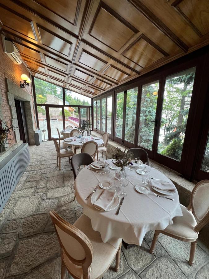 Palacio De Miraflores Miraflores de la Sierra Extérieur photo